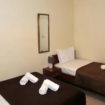 The Other Side Of Meteora With Lush Garden, Bbq & Pavillion Kalambaka