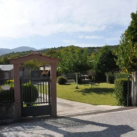 Διαμέρισμα The Other Side Of Meteora With Lush Garden, Bbq & Pavillion