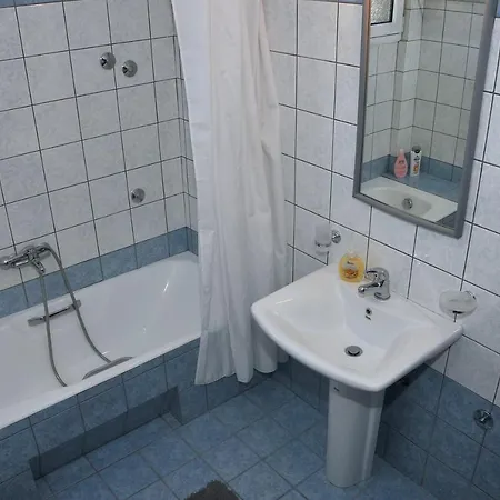 The Other Side Of Meteora With Lush Garden, Bbq & Pavillion * Kalambaka