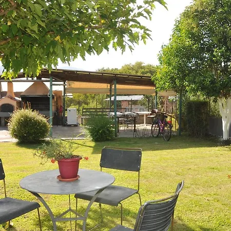 Apartment The Other Side Of Meteora With Lush Garden, Bbq & Pavillion